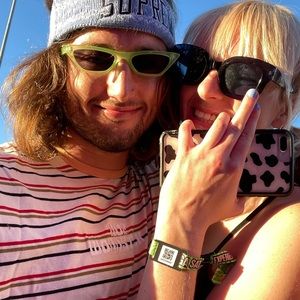 Meet your Posher, Hunter